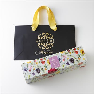 『マグノリア』の<br>宝塚すみれケーキ（ルビー）