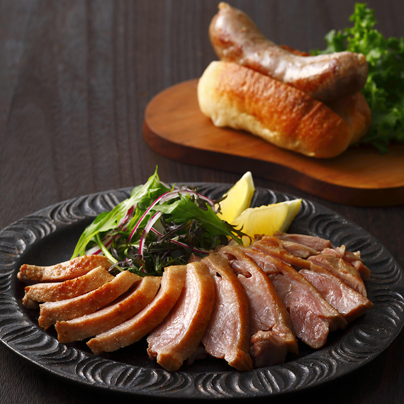 鴨料理田ぶち』の河内鴨の無塩せきハムとソーセージのセットの通販