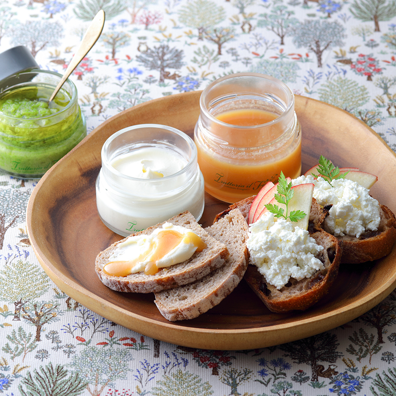 イル フィオレット』の フレッシュチーズを楽しむコンディメントセット