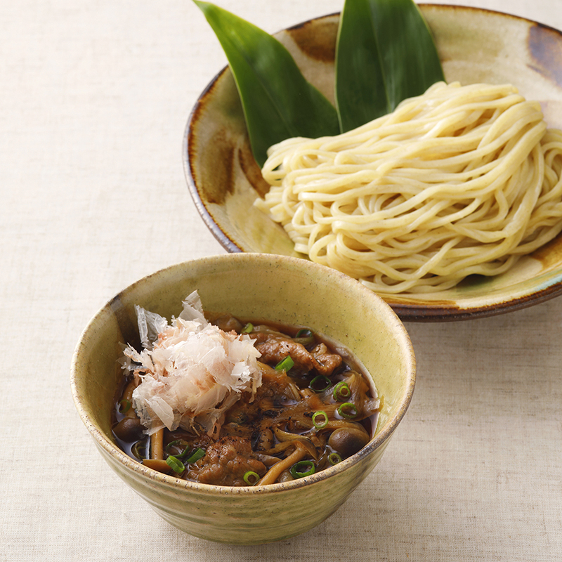 『麺屋猪一』の<br>冷凍和牛肉汁つけそば3食入り