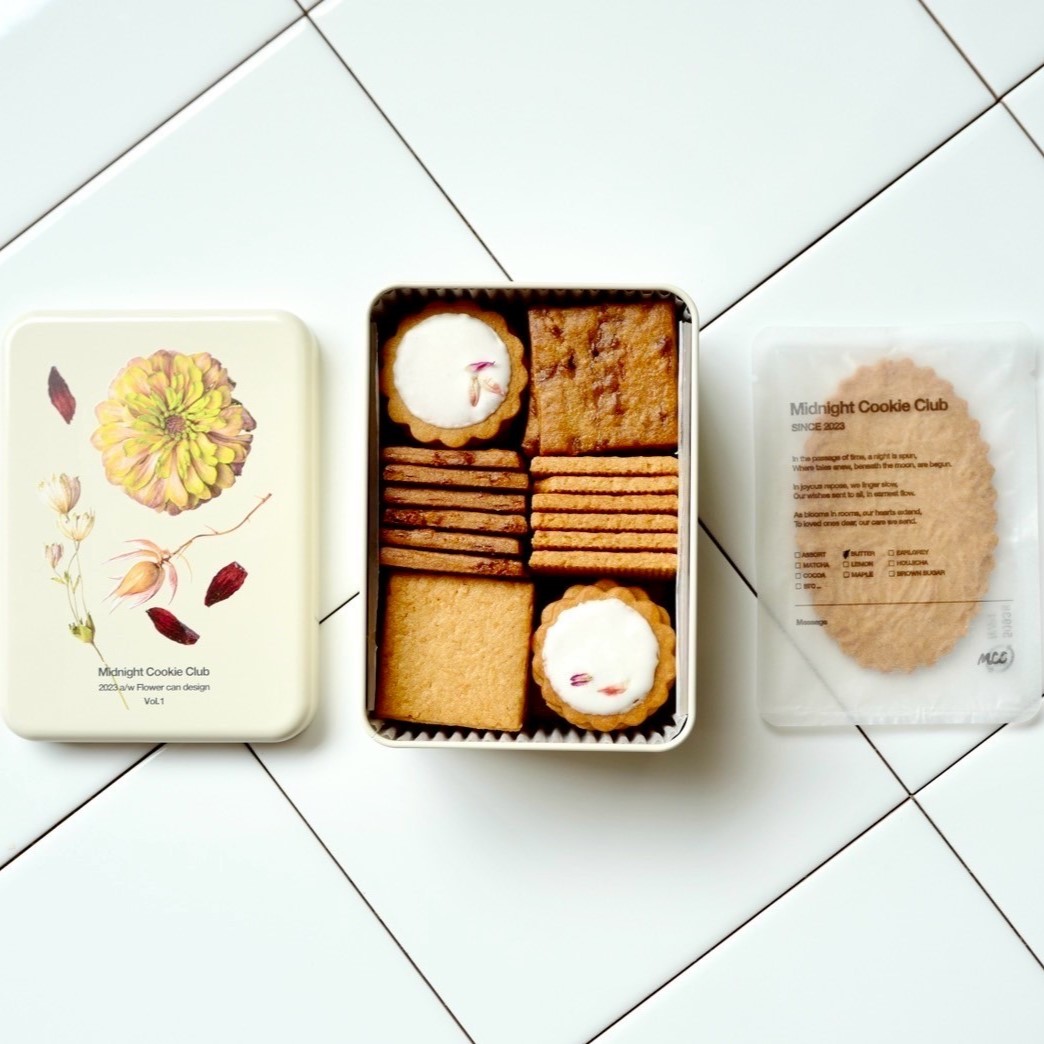 Marble Cookieさま専用 Midnight Cookie Club by Zucca』の フラワークッキー缶の通販
